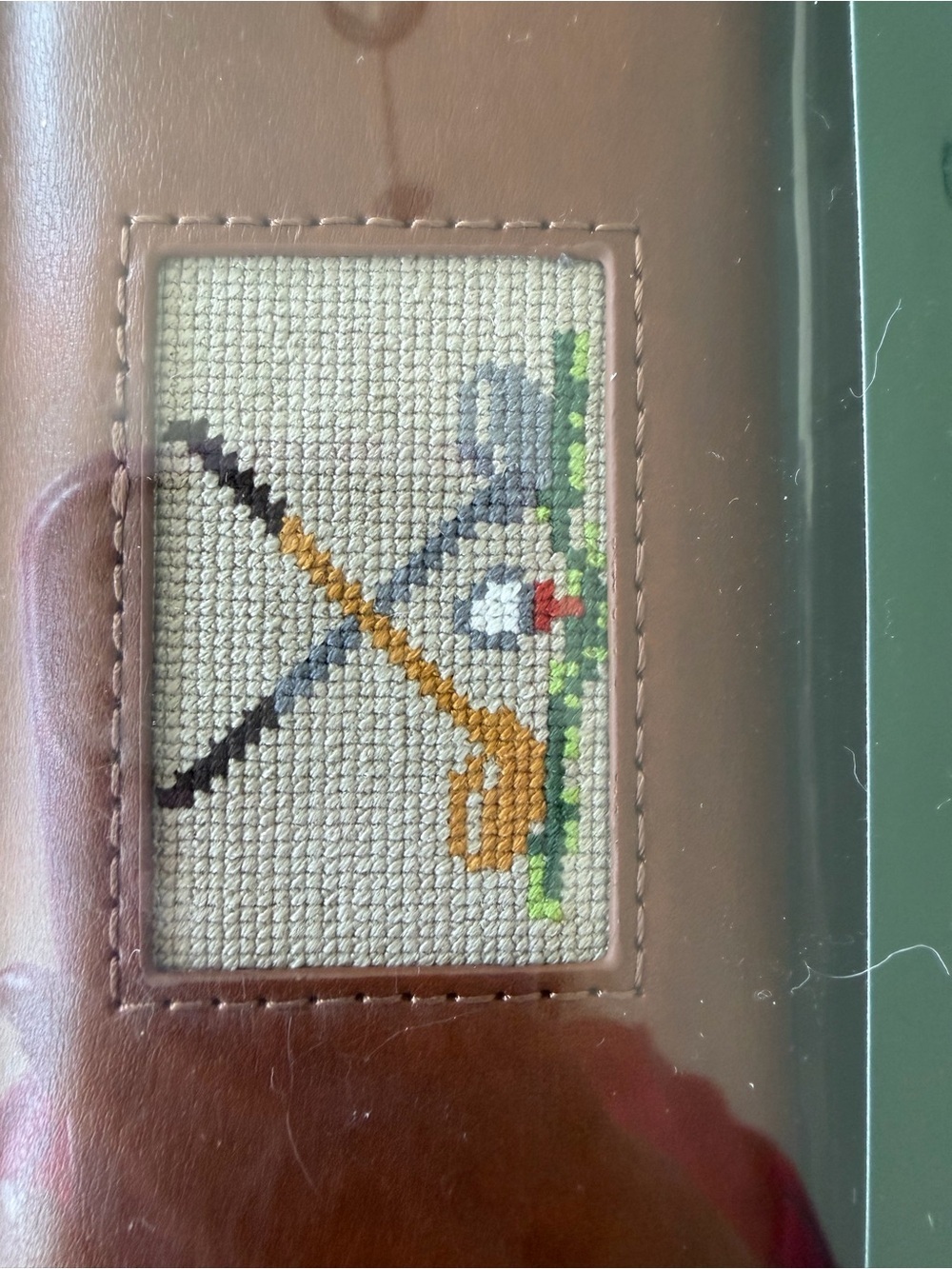 Golfers needlepoint brown cigar holder  case!! It’s gorgeous! New in box